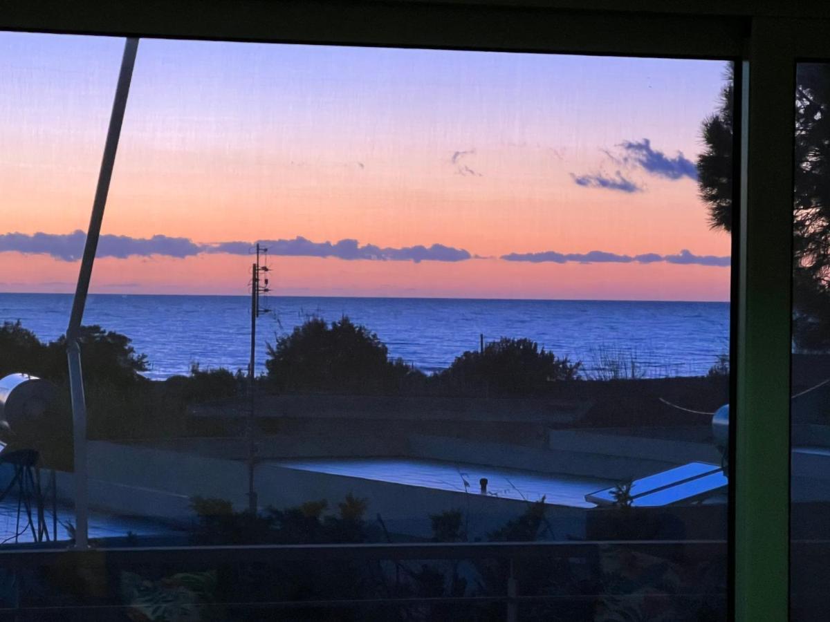 Kakovatos - Luxury Sea View Apartment “Theodora” 54M2. Bagian luar foto